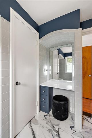 9161 W Outer Drive, Detroit, MI 48219