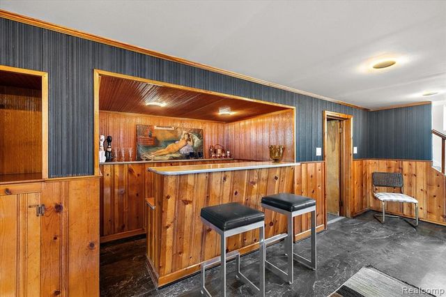 9161 W Outer Drive, Detroit, MI 48219