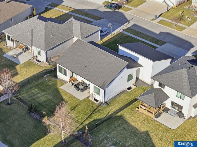 6801 Monarch Drive, Lincoln, NE 68516