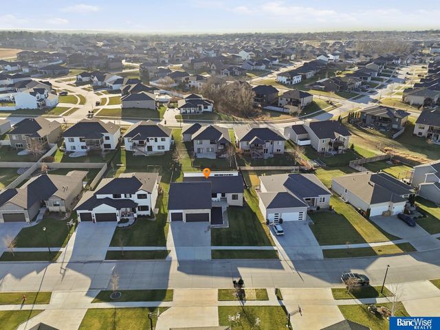 6801 Monarch Drive, Lincoln, NE 68516