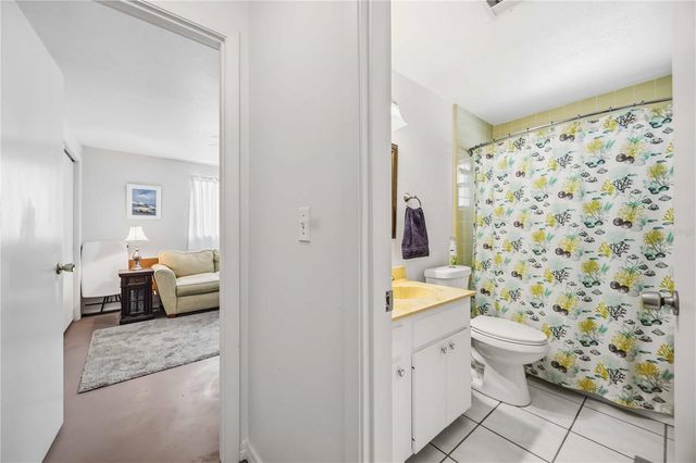 1600 CYPRESS POINT COURT, Venice, FL 34293