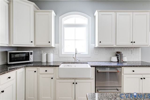 14806 Creekbrook Pl, Midlothian, VA 23113