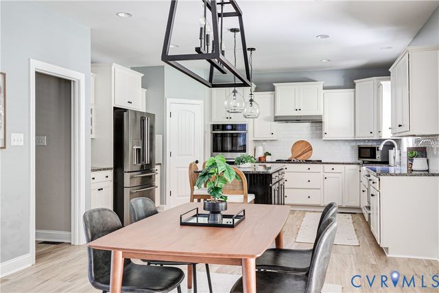 14806 Creekbrook Pl, Midlothian, VA 23113
