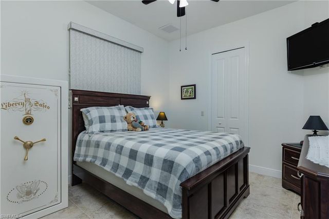 1525 SW 57th TER, Cape Coral, FL 33914