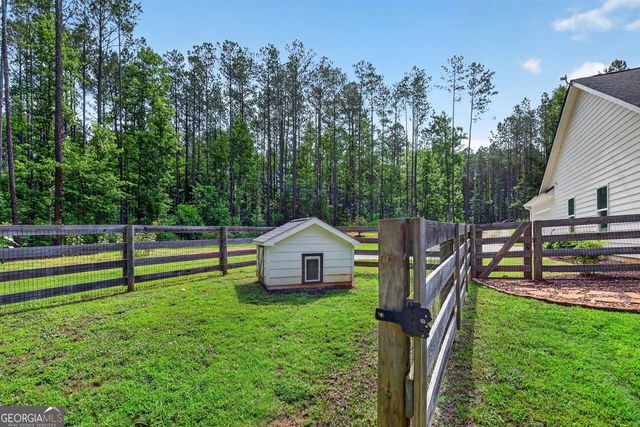 86 Pollen Trail, Grantville, GA 30220