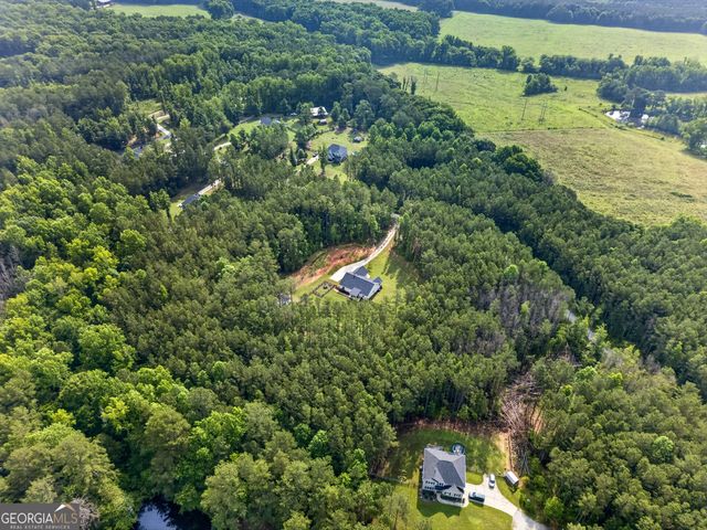 86 Pollen Trail, Grantville, GA 30220