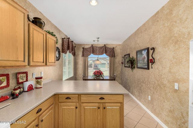 431 W Calle Del Estribo, Sahuarita, AZ 85629
