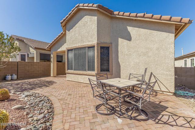 431 W Calle Del Estribo, Sahuarita, AZ 85629