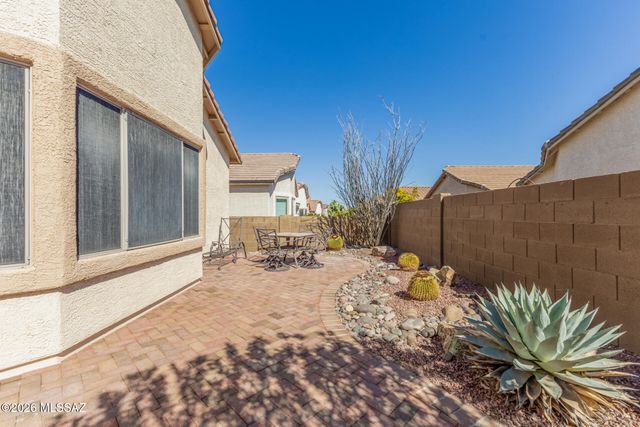 431 W Calle Del Estribo, Sahuarita, AZ 85629
