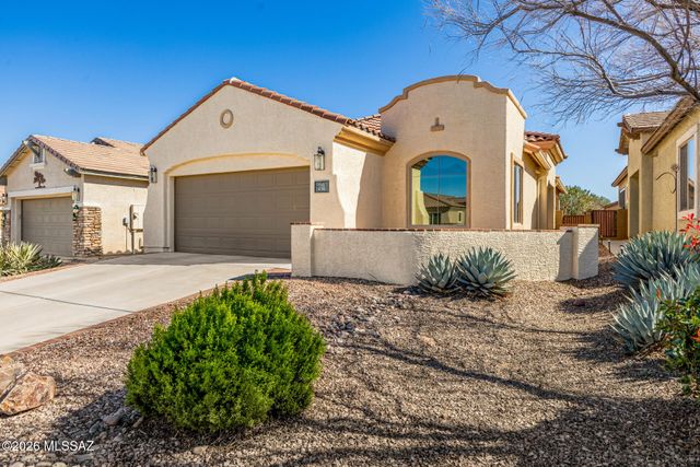431 W Calle Del Estribo, Sahuarita, AZ 85629