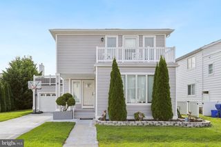8 SEASIDE CT, Margate City, NJ 08402