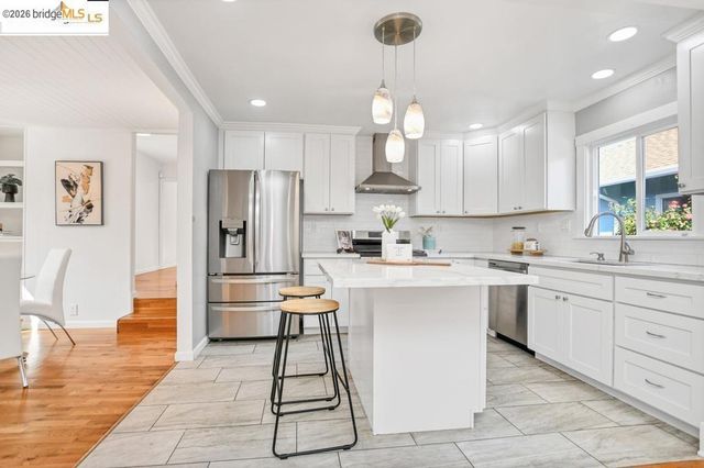 3818 Suter ST, Oakland, CA 94619