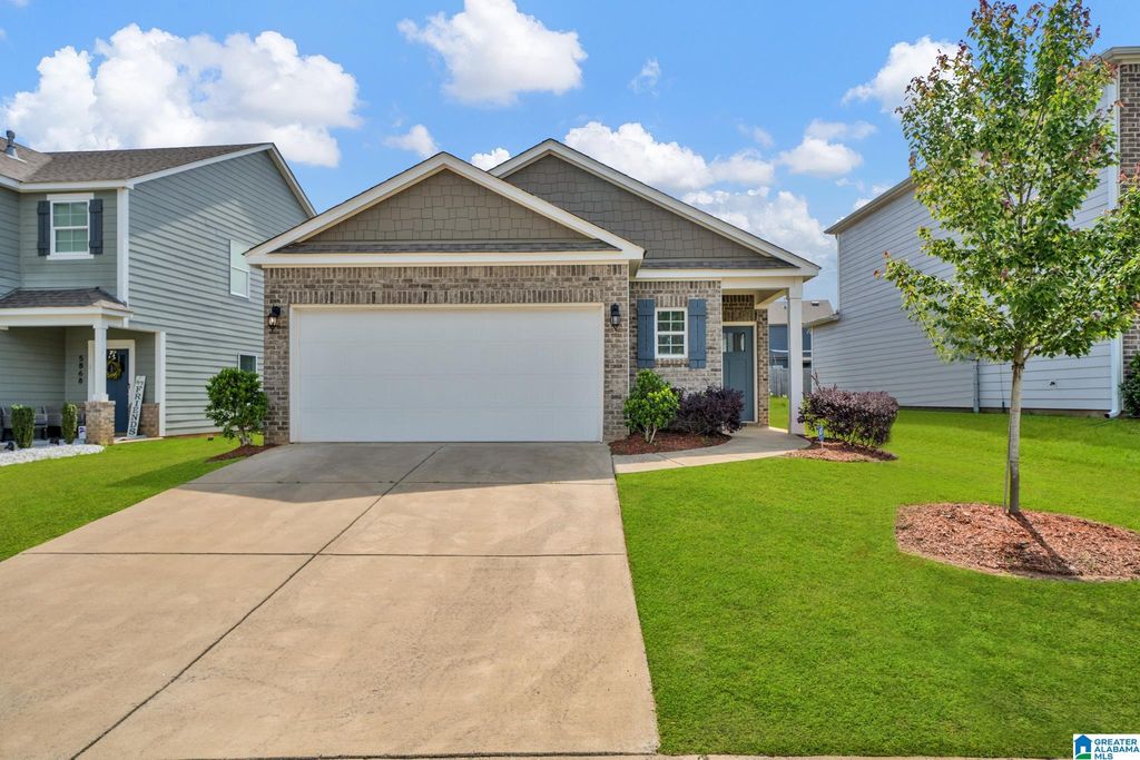 5872 MOUNTAIN VIEW TRAIL, Bessemer, AL 35022