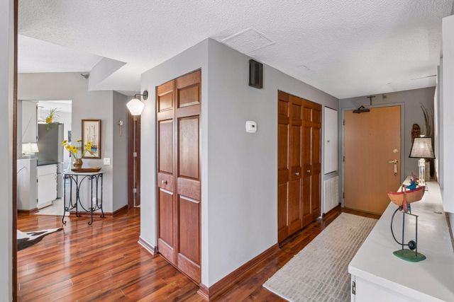 2950 Dean Parkway 1805, Minneapolis, MN 55416
