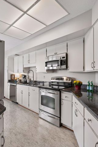 2950 Dean Parkway 1805, Minneapolis, MN 55416