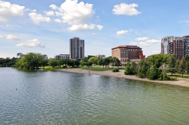 2950 Dean Parkway 1805, Minneapolis, MN 55416