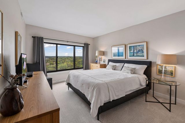 2950 Dean Parkway 1805, Minneapolis, MN 55416