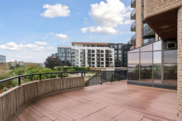 2950 Dean Parkway 1805, Minneapolis, MN 55416