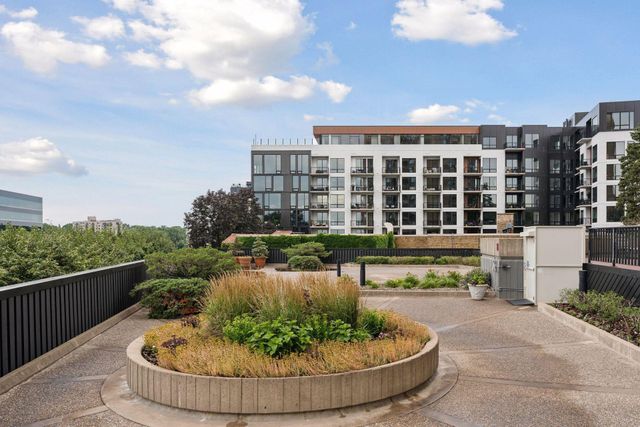 2950 Dean Parkway 1805, Minneapolis, MN 55416