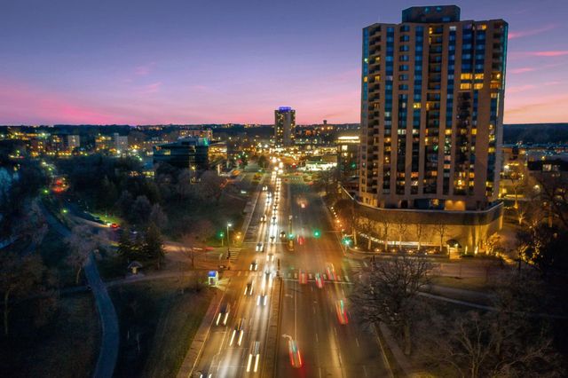 2950 Dean Parkway 1805, Minneapolis, MN 55416