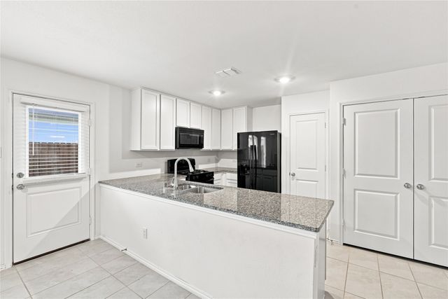 1706 Horizons Hill, Crandall, TX 75114