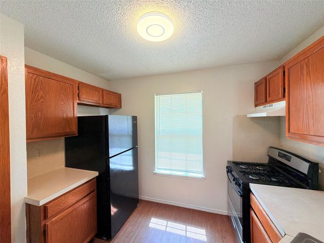 1215 Ridgemont ST, Round Rock, TX 78664