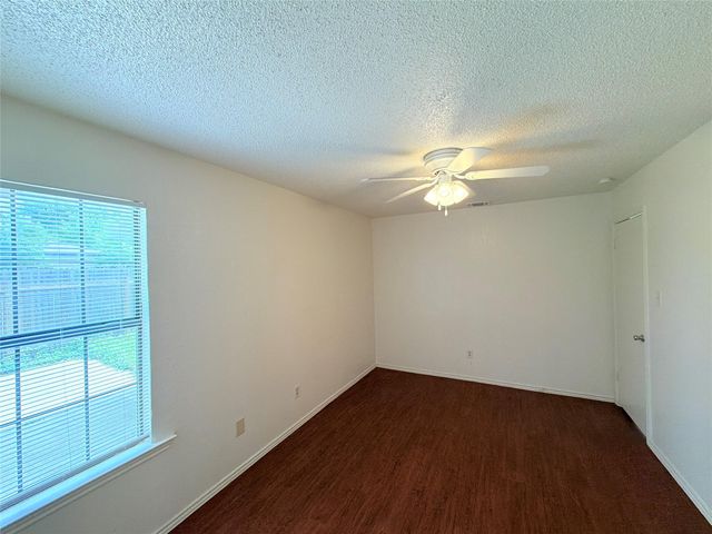 1215 Ridgemont ST, Round Rock, TX 78664