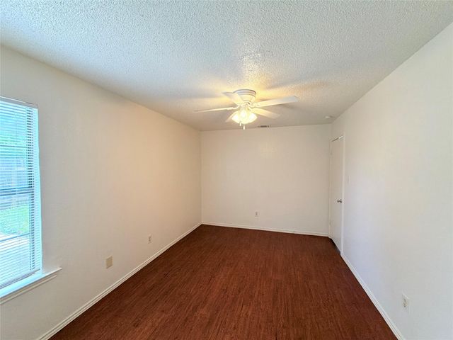 1215 Ridgemont ST, Round Rock, TX 78664