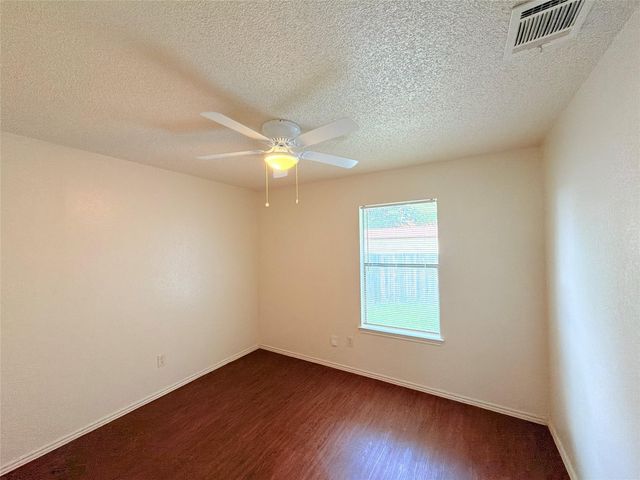 1215 Ridgemont ST, Round Rock, TX 78664