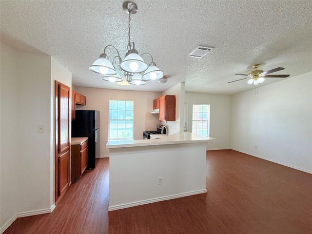1215 Ridgemont ST, Round Rock, TX 78664