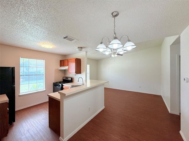 1215 Ridgemont ST, Round Rock, TX 78664