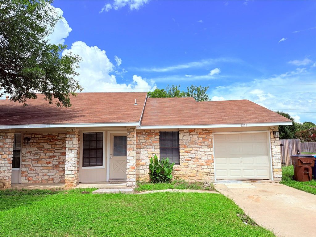 1215 Ridgemont ST, Round Rock, TX 78664