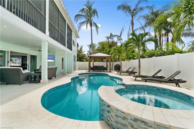 27140 Brendan WAY, Bonita Springs, FL 34135