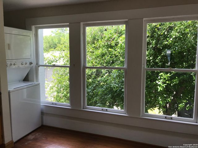423 W Craig Pl Apt 2, San Antonio, TX 78212