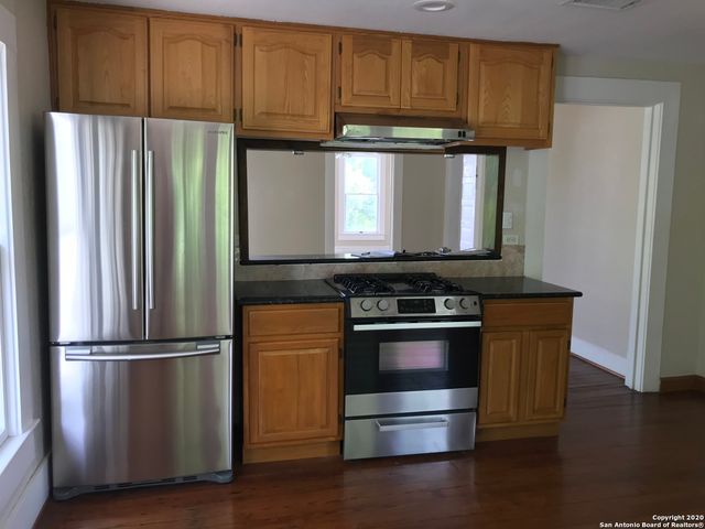 423 W Craig Pl Apt 2, San Antonio, TX 78212