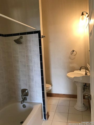 423 W Craig Pl Apt 2, San Antonio, TX 78212