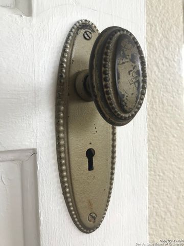 423 W Craig Pl Apt 2, San Antonio, TX 78212
