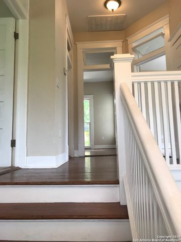 423 W Craig Pl Apt 2, San Antonio, TX 78212
