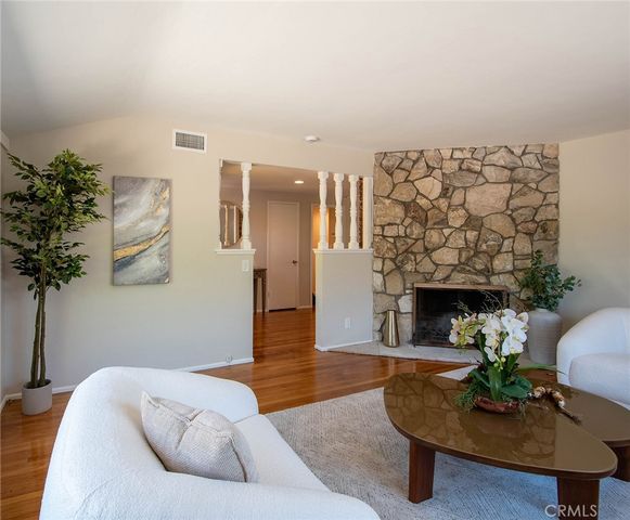 348 E Hillcrest Blvd., Monrovia, CA 91016