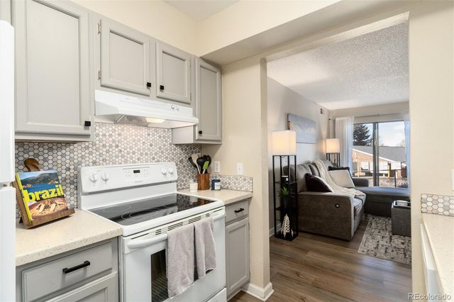 7665 E Eastman Avenue 107B, Denver, CO 80231