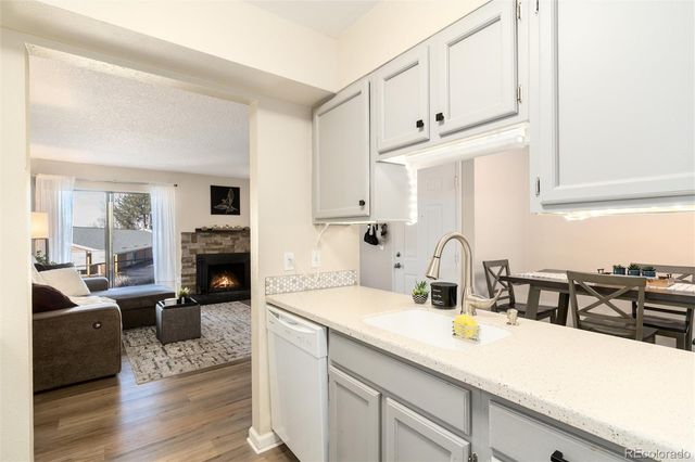 7665 E Eastman Avenue 107B, Denver, CO 80231