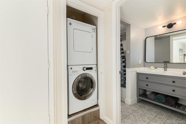 7665 E Eastman Avenue 107B, Denver, CO 80231