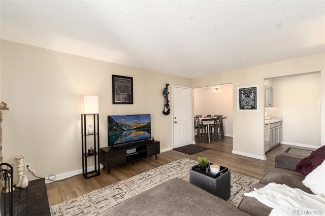 7665 E Eastman Avenue 107B, Denver, CO 80231