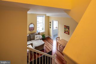 2129 Walnut St Apt 4, Philadelphia, PA 19103