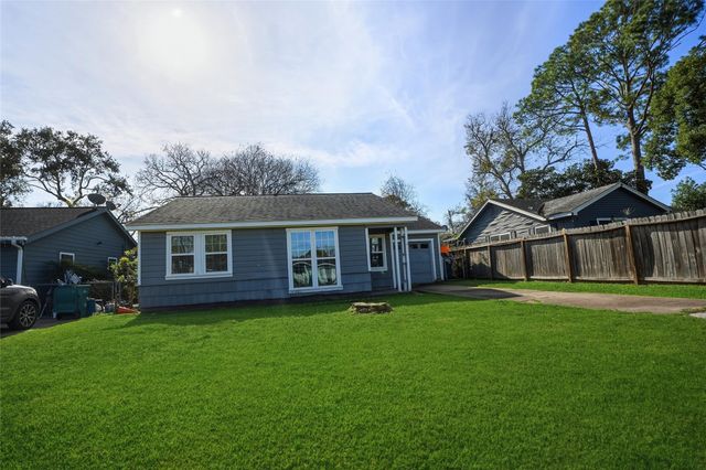 1015 Prune Street, La Marque, TX 77568