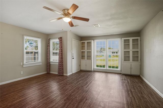 1015 Prune Street, La Marque, TX 77568