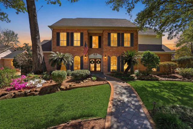 5902 Spring Lodge Drive, Kingwood, TX 77345