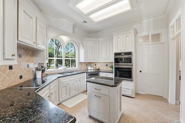 5902 Spring Lodge Drive, Kingwood, TX 77345