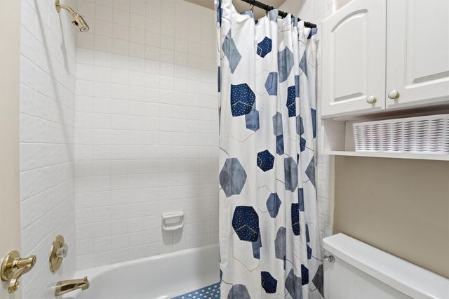 5902 Spring Lodge Drive, Kingwood, TX 77345