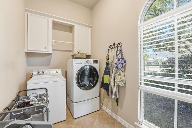 5902 Spring Lodge Drive, Kingwood, TX 77345